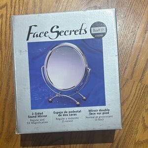 2-Sided Pedestal Stand Mirror